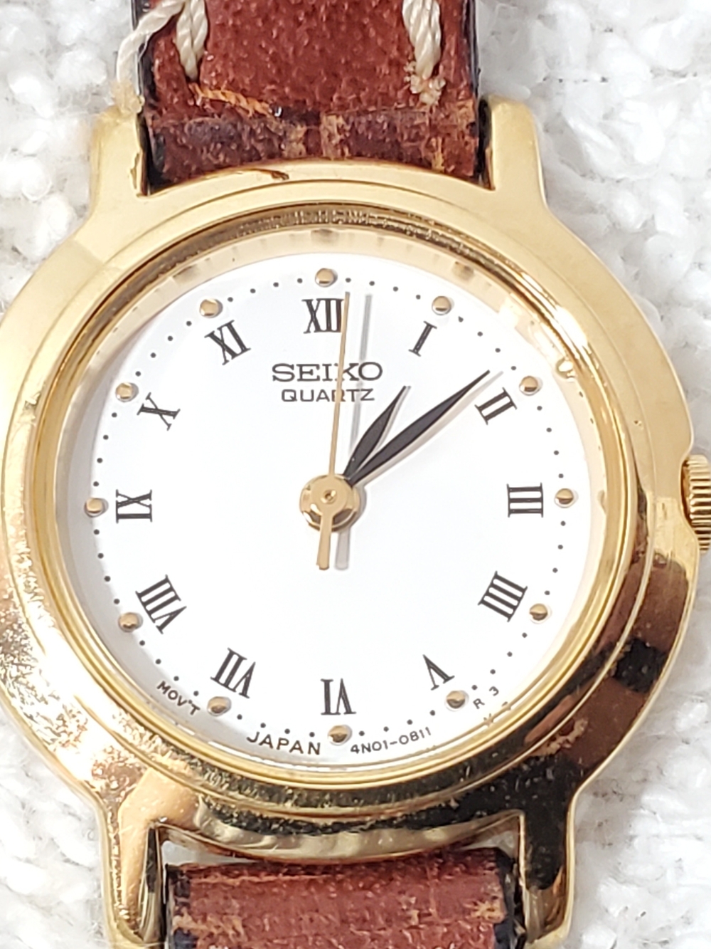 Seiko Vintage 1990's Women's Gold Plated Quartz Watch 4N01 Caliber Leather Band